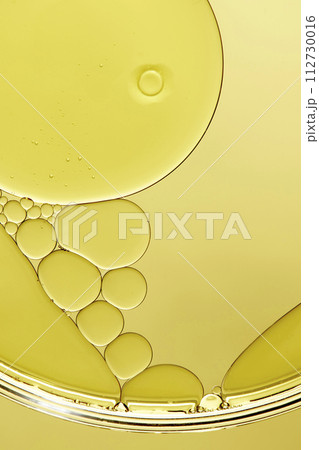 A close-up photo of water droplets that can be used in science, medicine, ingredients, and beauty designs. 112730016