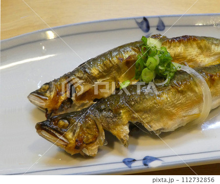 旨みたっぷり、骨まで丸ごと食べる清流の女王、アユの南蛮漬けの写真 旨みたっぷり、骨まで丸ごと食べる清流の女王、アユの南蛮漬けの写真 112732856
