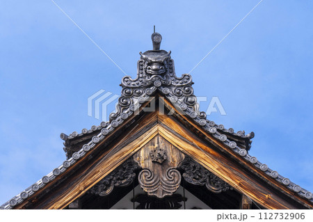 京都　相国寺　庫裏の鬼瓦（香積院） 112732906