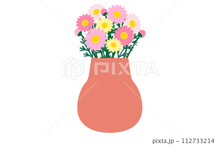 花瓶に入ったピンクと黄色のマーガレット 112733214