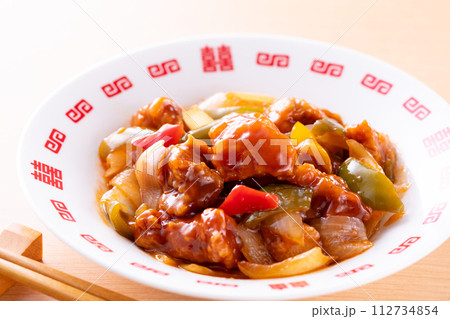 美味しそうな酢豚 美味しそうな酢豚 112734854