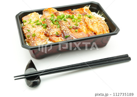 豚の焼肉弁当 豚の焼肉弁当 112735189