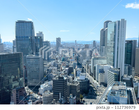 【大阪】梅田 高層ビルから望む水都の街並み 【大阪】梅田 高層ビルから望む水都の街並み 112736979