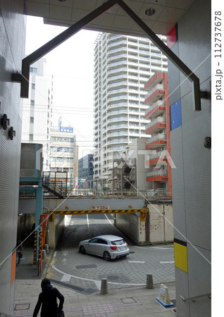 西国分寺駅南入口の武蔵野線ガード 西国分寺駅南入口の武蔵野線ガード 112737678