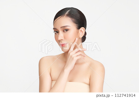 Beautiful young asian woman with clean fresh skin on white background, Face care, Facial treatment, Cosmetology, beauty and spa, Asian women portrait. 112741914
