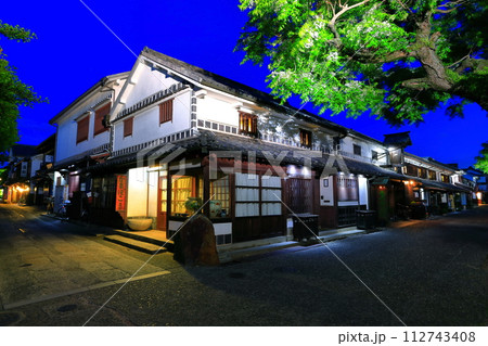 【岡山県】倉敷美観地区の夜景 112743408