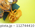 こどもの日の五月人形　鎧兜のある背景 112744410