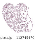 イースターエッグを抱えるかわいいウサギとハート型の花模様背景の線画イラスト 112745470