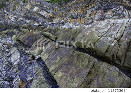 川之江 余木崎海岸 和泉層波蝕奇岩群 愛媛県四国中央市 川之江 余木崎海岸 和泉層波蝕奇岩群 愛媛県四国中央市 112753654