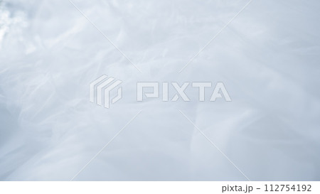 背景　4k　サイバースペース　グラデーション　白　チュール　グレー　バーチャル背景　メタバース 112754192