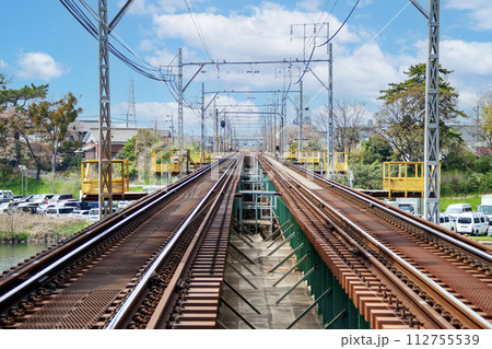 真っ直ぐな線路(複線) 真っ直ぐな線路(複線) 112755539