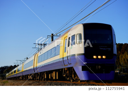 特急しおさい 快晴の総武本線:日向~成東 特急しおさい 快晴の総武本線:日向~成東 112755941