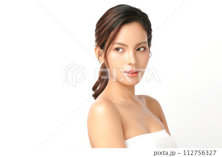 Beautiful young asian woman with clean fresh skin on white background, Face care, Facial treatment, Cosmetology, beauty and spa, Asian women portrait. 112756327