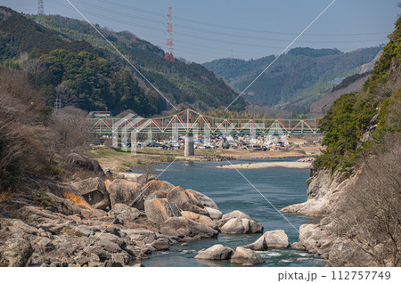 木津川の巨岩群 京都府笠置町 木津川の巨岩群 京都府笠置町 112757749