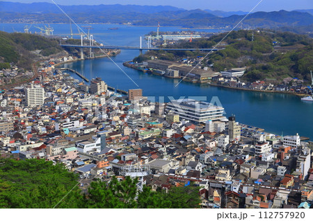 【広島県】千光寺から見た尾道の町並み 【広島県】千光寺から見た尾道の町並み 112757920