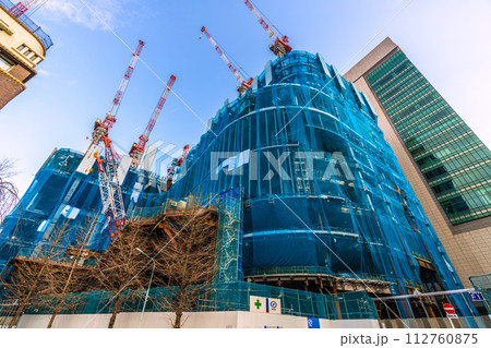 日本の東京都市景観 日本橋一丁目の再開発事業などを望む＝令和6年3月17日 112760875