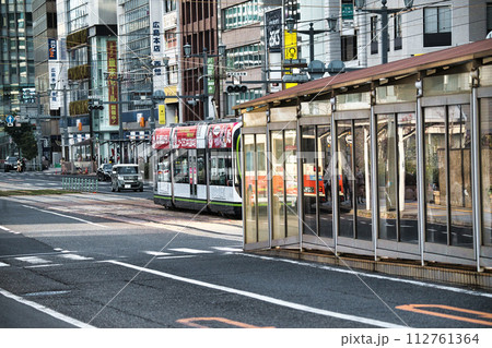 広島の街並み 112761364