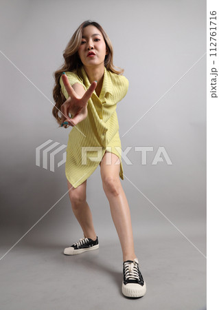 Young Asain Woman 112761716