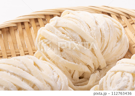 本生うどん（手揉み麺）　 112763436