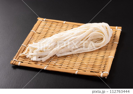 本生うどん(手揉み麺) 本生うどん(手揉み麺) 112763444