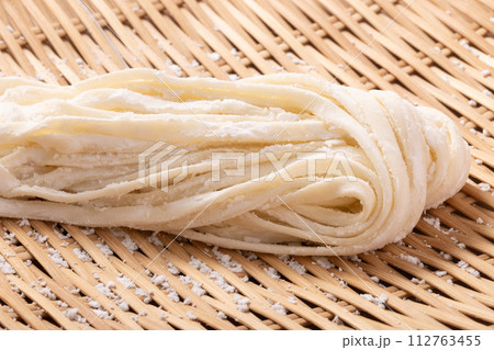 本生うどん（手揉み麺）　 112763455