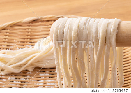 本生うどん（手揉み麺）　 112763477