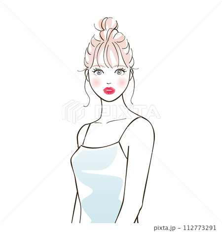 シニヨンヘアの女性 112773291