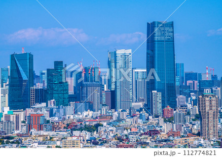 日本の東京都市景観 東京シティビュー。麻布台ヒルズなどを望む 112774821