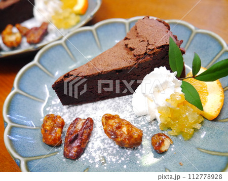 喫茶店のガトーショコラ 喫茶店のガトーショコラ 112778928