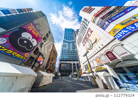 新宿 東急歌舞伎町タワー周辺風景 新宿 東急歌舞伎町タワー周辺風景 112779324