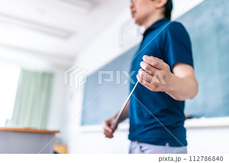 学校での授業のイメージ 112786840