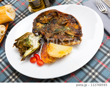 Baked head of lamb Baked head of lamb 112788593