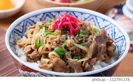 牛カルビ丼 ( 牛丼 ) スタミナ丼 牛カルビ丼 ( 牛丼 ) スタミナ丼 112791178