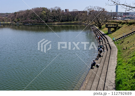 愛知県名古屋市の平和公園風景 愛知県名古屋市の平和公園風景 112792689