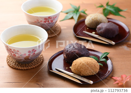 日本を代表する和菓子 おはぎ 日本を代表する和菓子 おはぎ 112793736