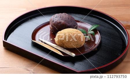 日本を代表する和菓子 おはぎ 112793750