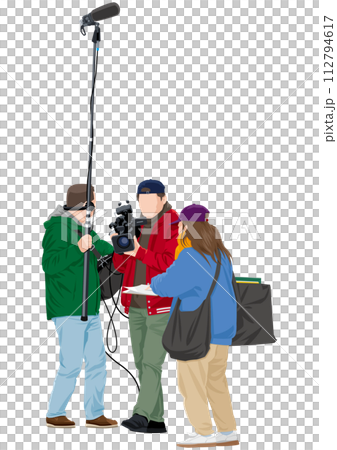 カメラマンと音声さんとADの撮影クルー 112794617