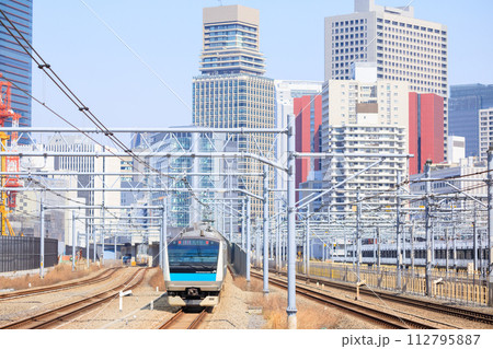 「東京都」首都圏を走る京浜東北線・E233系 112795887