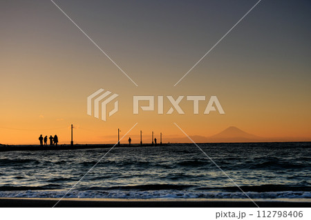 桟橋のある海岸 桟橋のある海岸 112798406