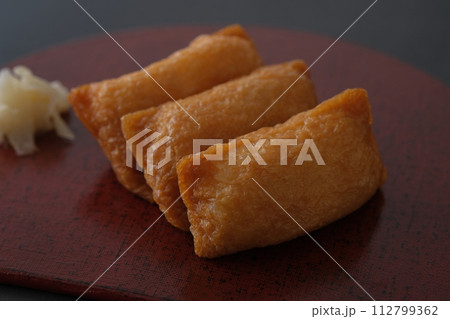 いなり寿司 112799362