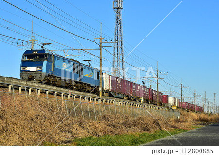 武蔵野線を走る貨物列車 112800885