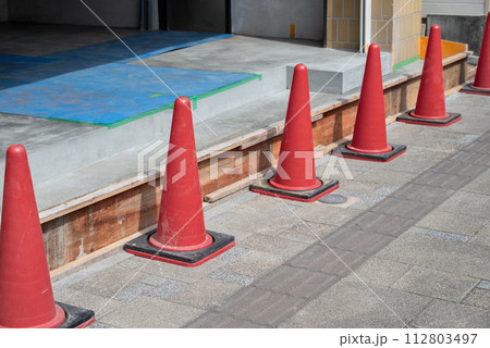 店舗の改修工事　コンクリートの型枠工事 112803497