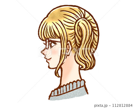 金髪ツインテールのかわいい大人女性の横顔イラスト素材 112812884