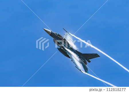 航空自衛隊松島基地航空祭機動飛行F2ベイパー 112818277