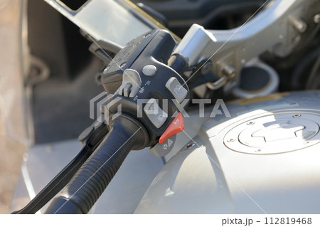 オートバイのハンドル回り イメージ 112819468
