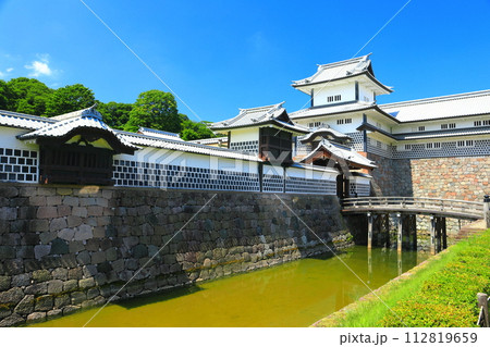 【石川県】快晴の金沢城（橋爪門続櫓） 112819659