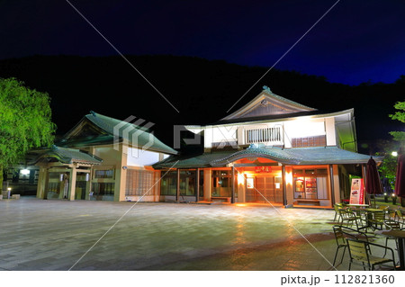 【石川県】山中温泉総湯の夜景 112821360