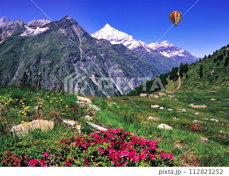 ツェルマット山岳リゾートの美しい景観 112823252