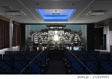 葬式会場　祭壇のイメージ画像 112824091