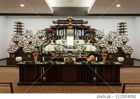 葬式会場　祭壇のイメージ画像 112824092